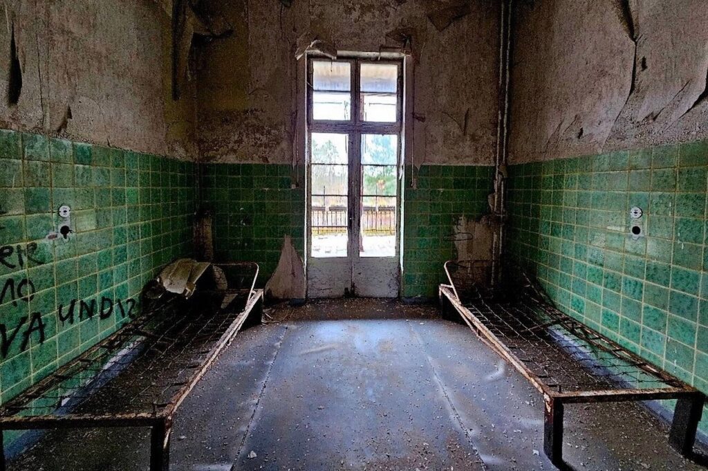 Beelitz-Heilstätten: Os Sussurros na Floresta Alemã