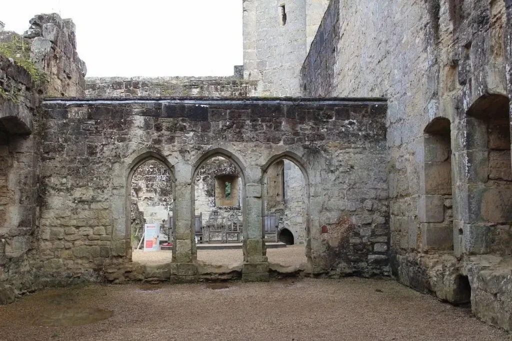 Castelo de Bodiam: Sentinela Medieval na Inglaterra