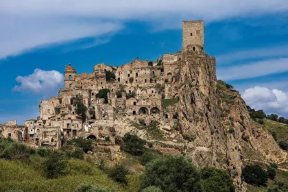 Craco: A Joia Medieval esquecida na Italia